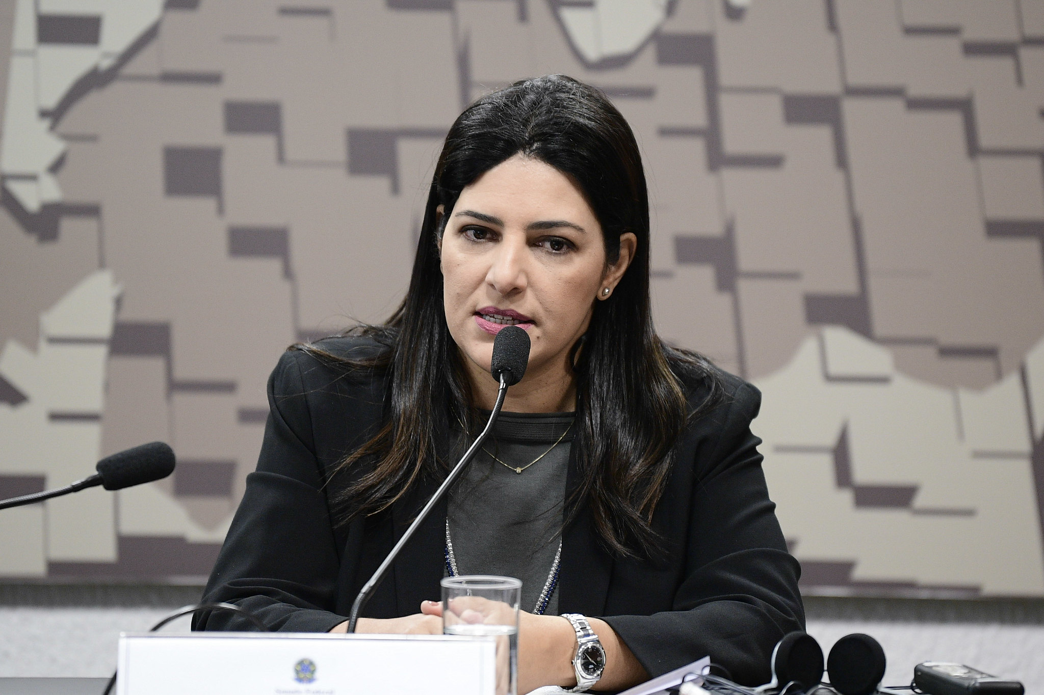 ENTREVISTA: Secretaria Especial de Cidadania, Luciana Azambuja, defende que  é preciso falar sobre casos de estupro de vulnerável em MS – Agência de  Noticias do Governo de Mato Grosso do Sul