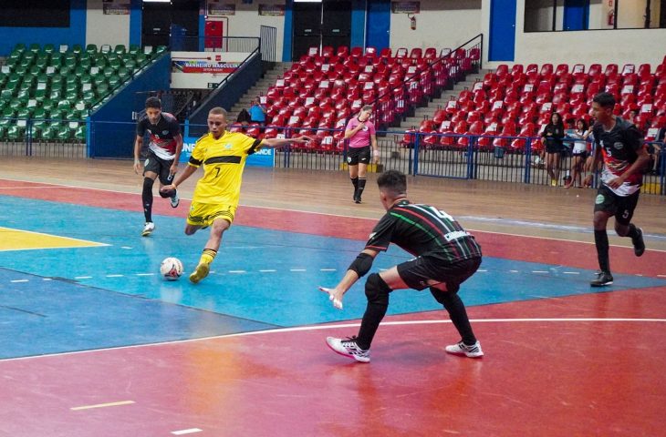 Jogos Escolares: fase municipal tem campeões no futsal feminino