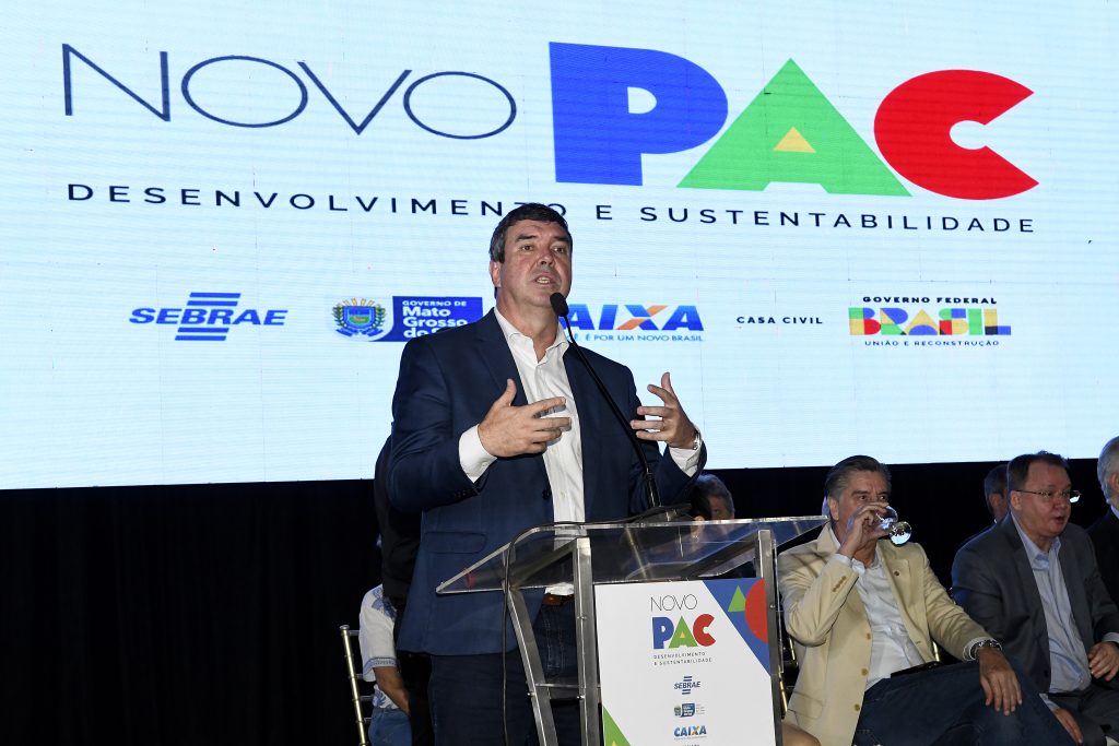 Governador participa do Novo PAC Foto Bruno Rezende