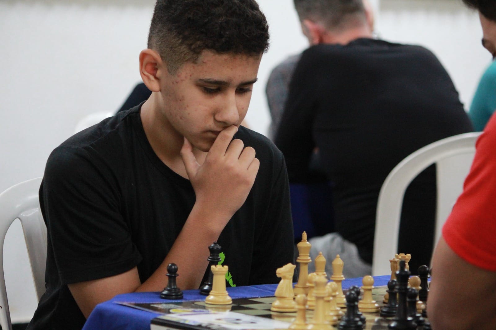 Enxadrista mirim de Penha chega em terceiro no Floripa Chess Open e carimba  passaporte para o Pan-americano de Xadrez Escolar - Notícias de Penha -  Santa Catarina