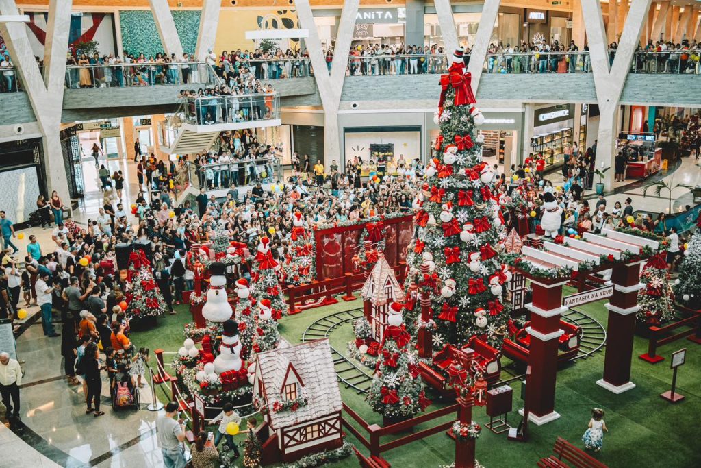 Chegada de Papai Noel, festival, feiras e shows animam fim de semana prolongado na Capital