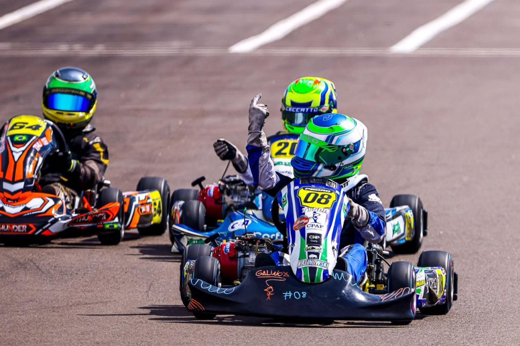 Pedro Perondi Pilotos de Kart de MS são destaques em campeonato de Santa Catarina