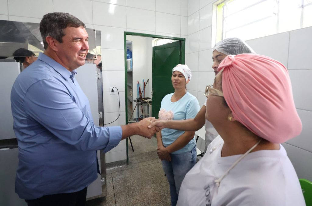 Governo entrega reforma de escola em Ribas do Rio Pardo com foco na educação moderna e de qualidade