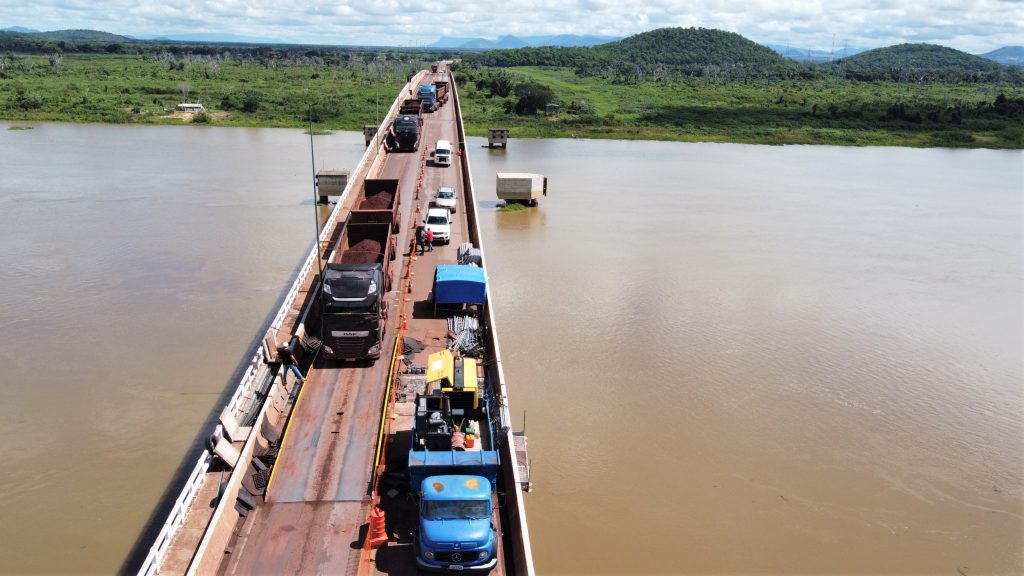 Ponte sobre o Rio Paraguai Foto Saul Schramm