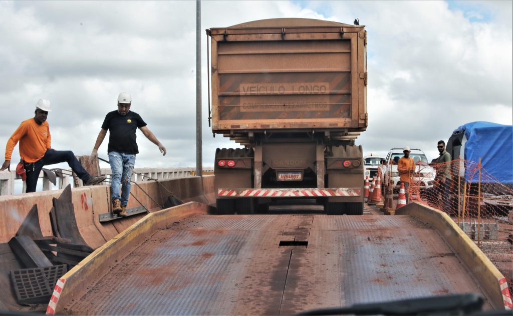reparos ponte sobre o Rio Paraguai Foto Saul Schramm 6