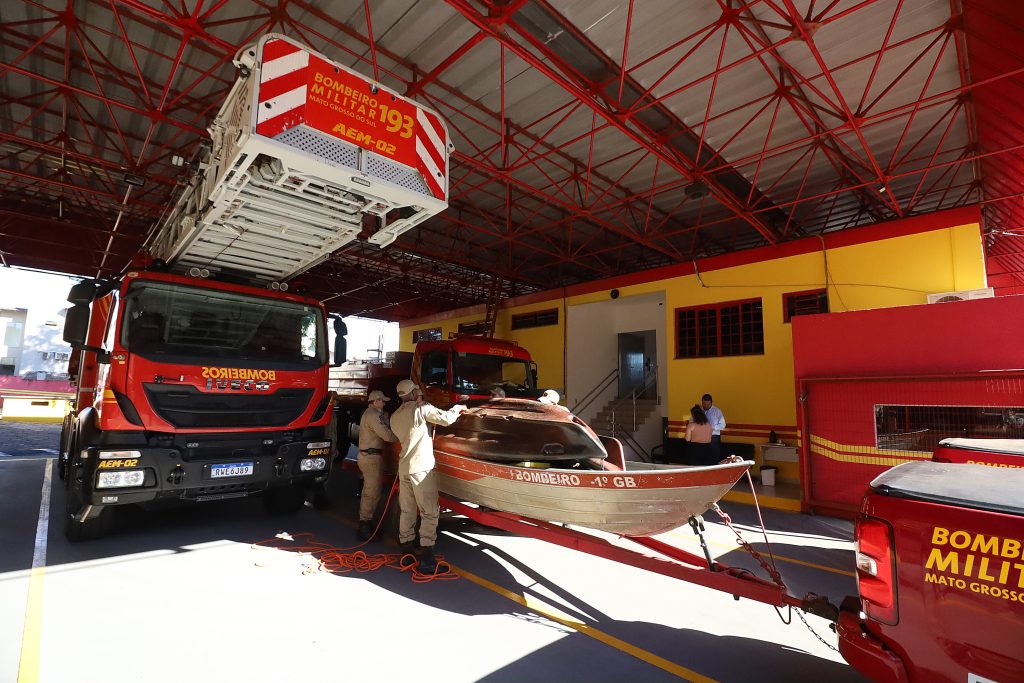 Ajuda humanitaria dos bombeiros de MS para o estado do RS Foto Alvaro Rezende