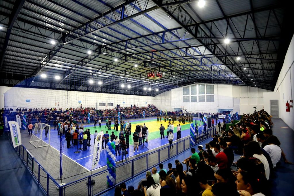 Primeiro ginásio poliesportivo de Itaquiraí é inaugurado com investimento do Governo do Estado