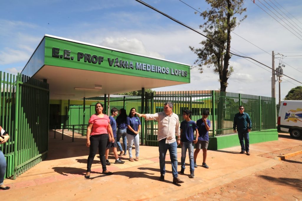 Em exposição agropecuária de Glória de Dourados, governador reforça compromisso com municipalismo