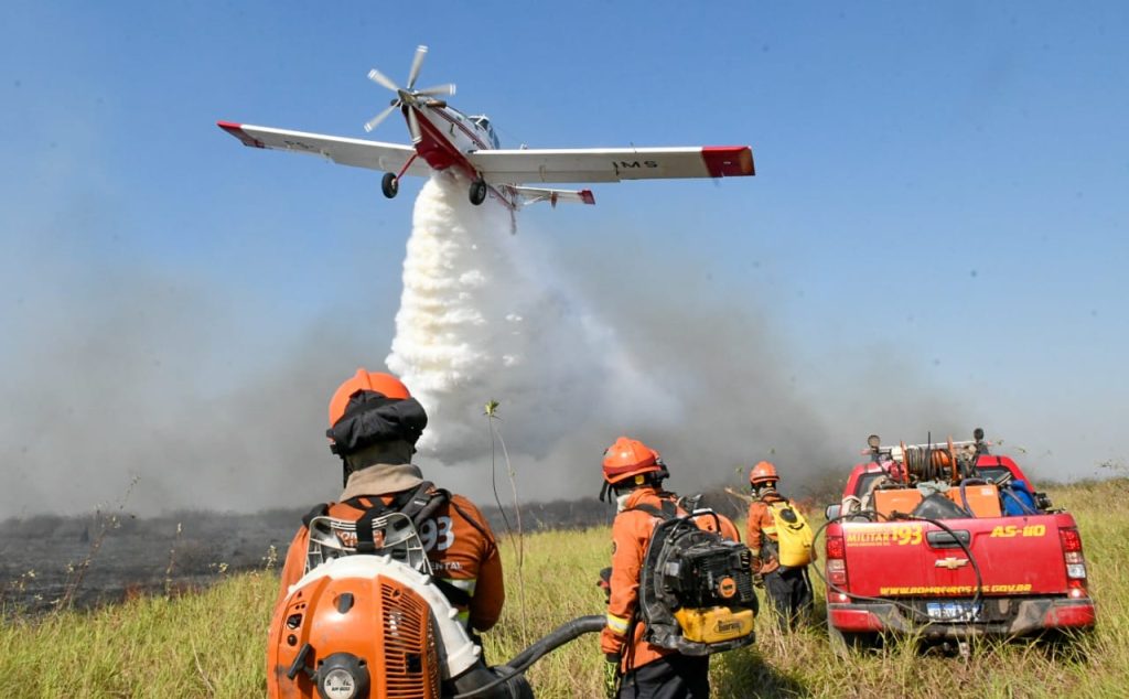 Pantaneiros elogiam ação coordenada contra o fogo e destacam bombeiros