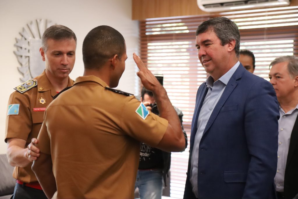 Corpo de Bombeiros de Mato Grosso do Sul apresenta novos oficiais especialistas e médicos