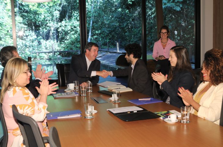 Assinatura de acordo de cooperação do Governo do Estado com o com o Instituto para Estudos de Políticas de Saúde Foto Saul Schramm