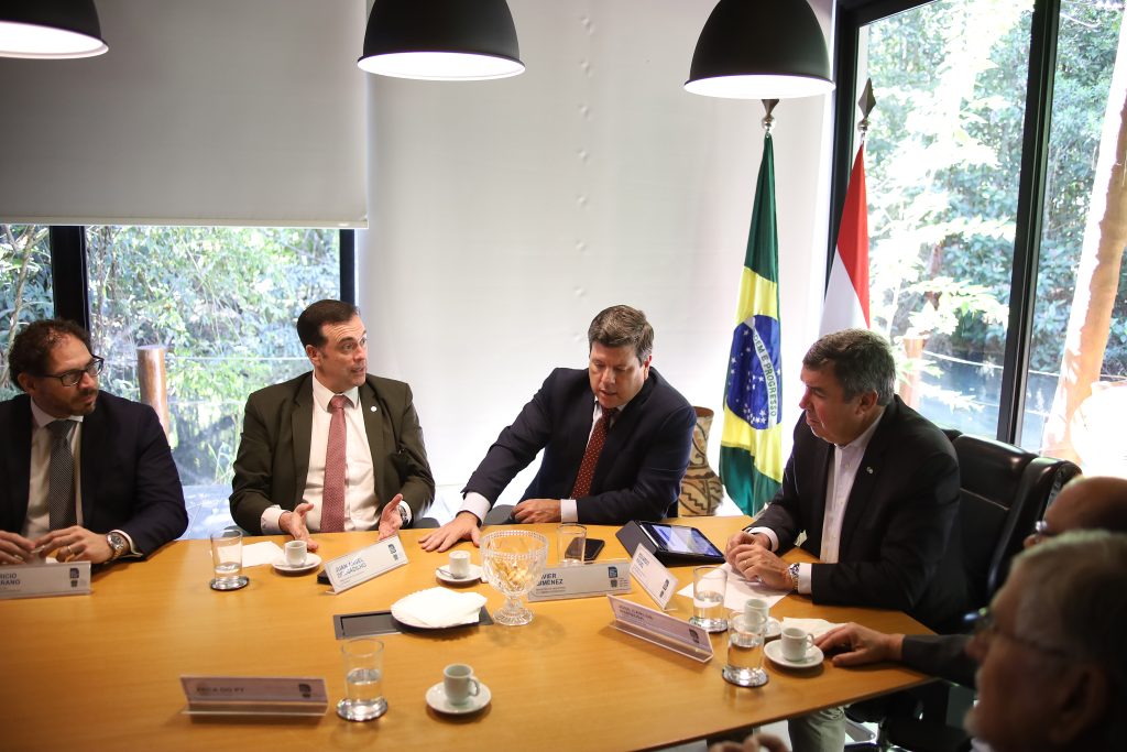 Comitiva do Paraguai apresenta projeto de novo gasoduto ligando países da rota bioceânica a MS