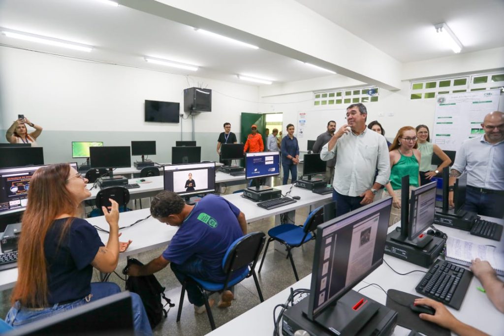 Governo de MS investe mais de R$ 173,6 milhões em educação, esporte e infraestrutura em Dourados