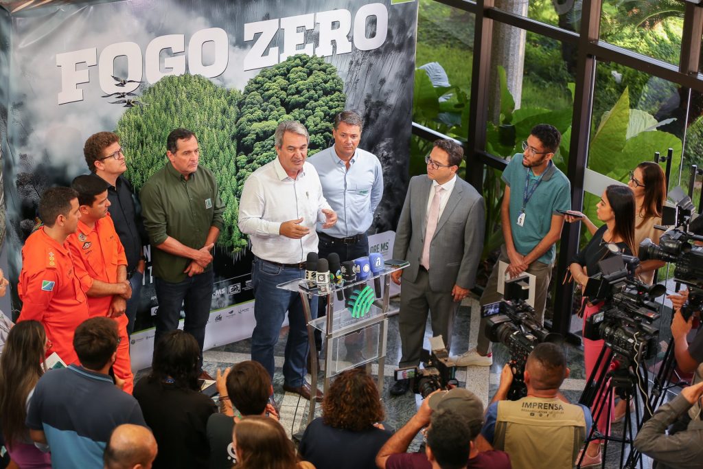 Fogo Zero: campanha de combate a incêndios é lançada e destaca trabalho do Governo de MS Fogo Zero: campanha de combate a incêndios é lançada e destaca trabalho do Governo de MS