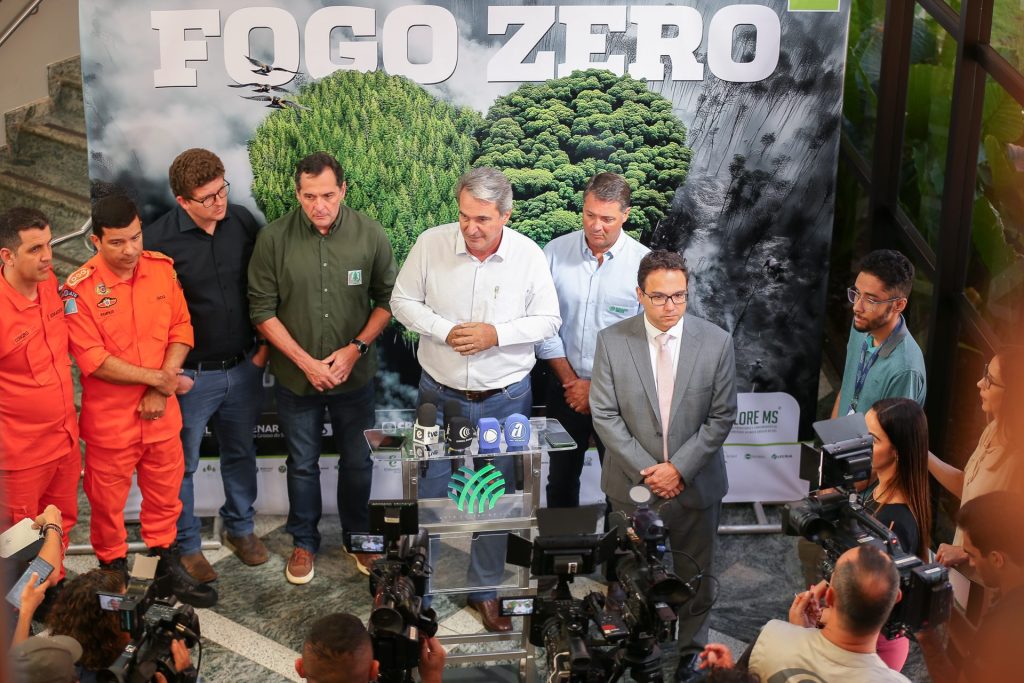 Fogo Zero: campanha de combate a incêndios é lançada e destaca trabalho do Governo de MS Fogo Zero: campanha de combate a incêndios é lançada e destaca trabalho do Governo de MS