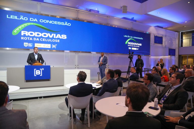 Consórcio K&G vence leilão da Rota da Celulose e deve investir R$ 10 bilhões em MS 3 Sessao Publica do Leilao de Concessao da Rota da Celulose Foto Saul Schramm 05 leilão da Rota da Celulose