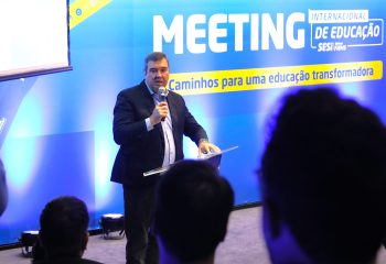 ( CAPA) Meeting Internacional de Educação Foto Saul Schramm