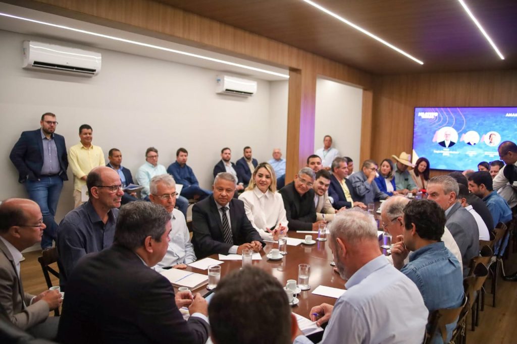 Amambai ganha novas ciclovias e pavimentação de bairros para qualificar infraestrutura urbana Amambai ganha novas ciclovias e pavimentação de bairros para qualificar infraestrutura urbana