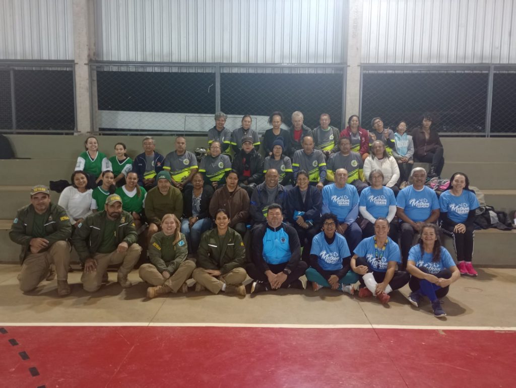 Agentes do Detran-MS levam educação para o trânsito e entram em campo com atletas 60+ no interior do Estado Agentes do Detran-MS levam educação para o trânsito e entram em campo com atletas 60+ no interior do Estado