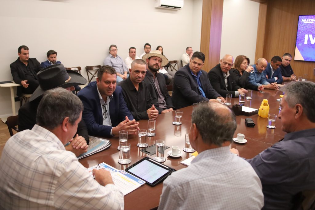 Ivinhema apresenta novas obras pelo MS Ativo Municipalismo e vai alcançar 100% de pavimentação asfáltica para o município e o Distrito de Amandina Ivinhema apresenta novas obras pelo MS Ativo Municipalismo e vai alcançar 100% de pavimentação asfáltica para o município e o Distrito de Amandina