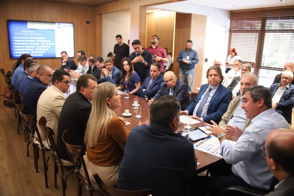 Santa Rita do Pardo vai ganhar pavimentação, ampliação de hospital e obra no polo industrial Santa Rita do Pardo vai ganhar pavimentação, ampliação de hospital e obra no polo industrial