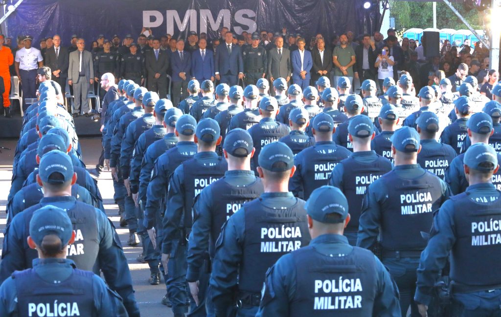 Investimento em segurança: Governo de MS entrega 427 novos policiais militares Investimento em segurança: Governo de MS entrega 427 novos policiais militares