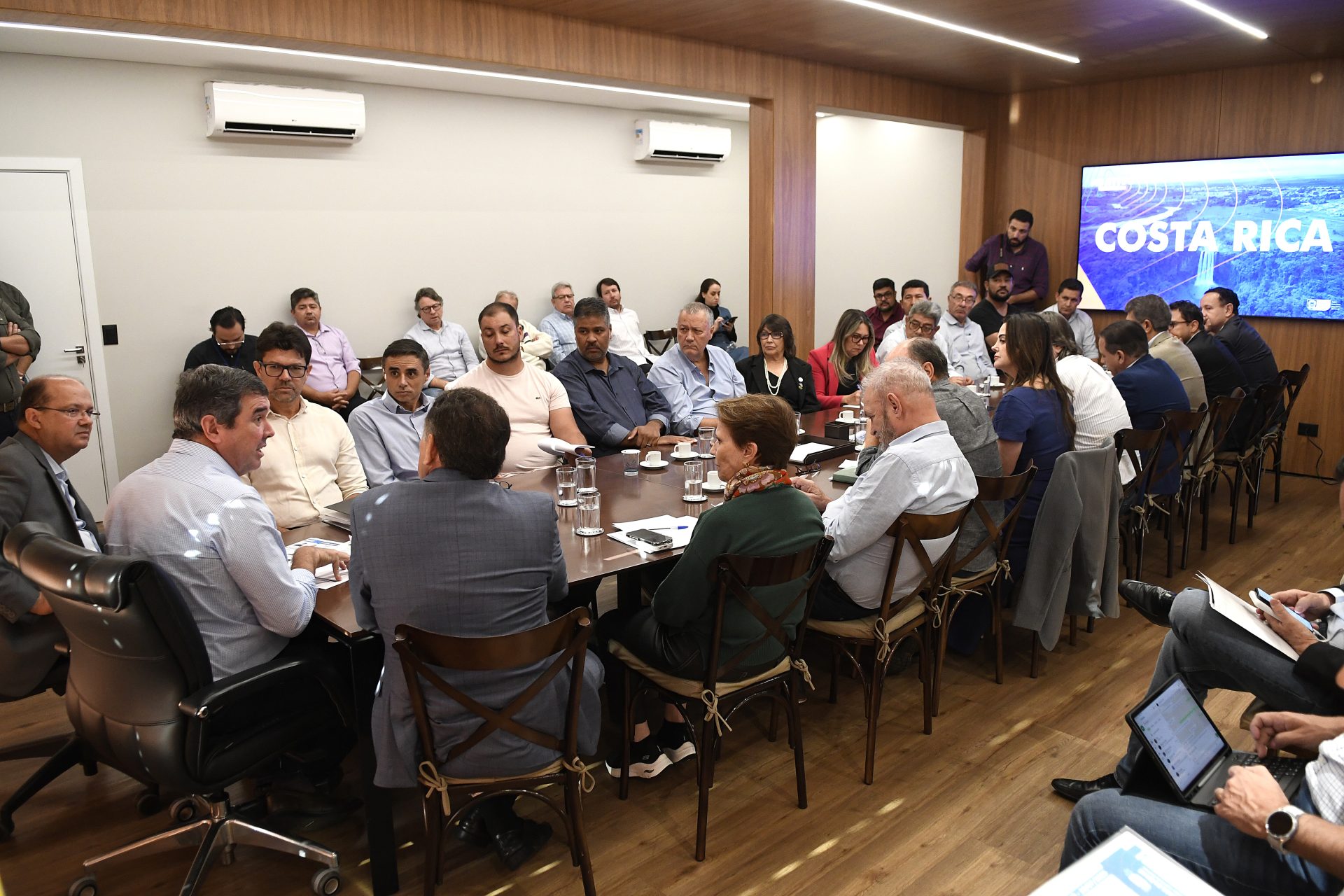 https://agenciadenoticias.ms.gov.br/wp-content/uploads/2025/07/Reuniao-Municipalismo-MS-ATIVO-%E2%80%93-COSTA-RICA-MS-Foto-Bruno-Rezende-04-scaled.jpg