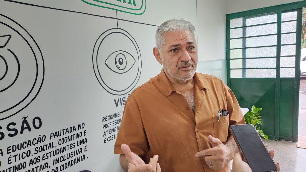  e professora Agareno