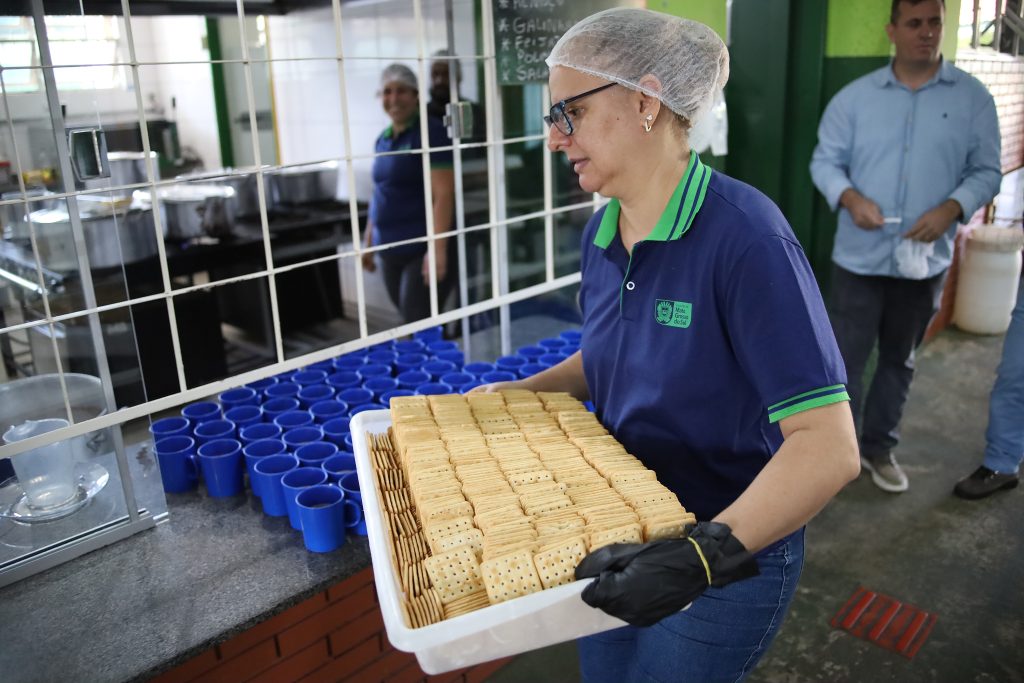 Gás natural encanado nas escolas estaduais de MS gera economia de gastos e segurança nas unidades Gás natural encanado nas escolas estaduais de MS gera economia de gastos e segurança nas unidades