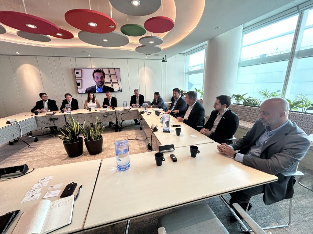 Governo de MS apresenta oportunidades a empresários de Singapura e discute investimentos na área ambiental