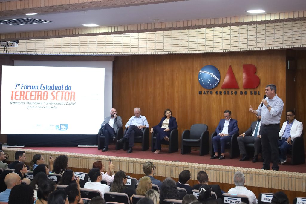 Governo de MS discute uso da inteligência artificial para ampliar as ações de assistência social