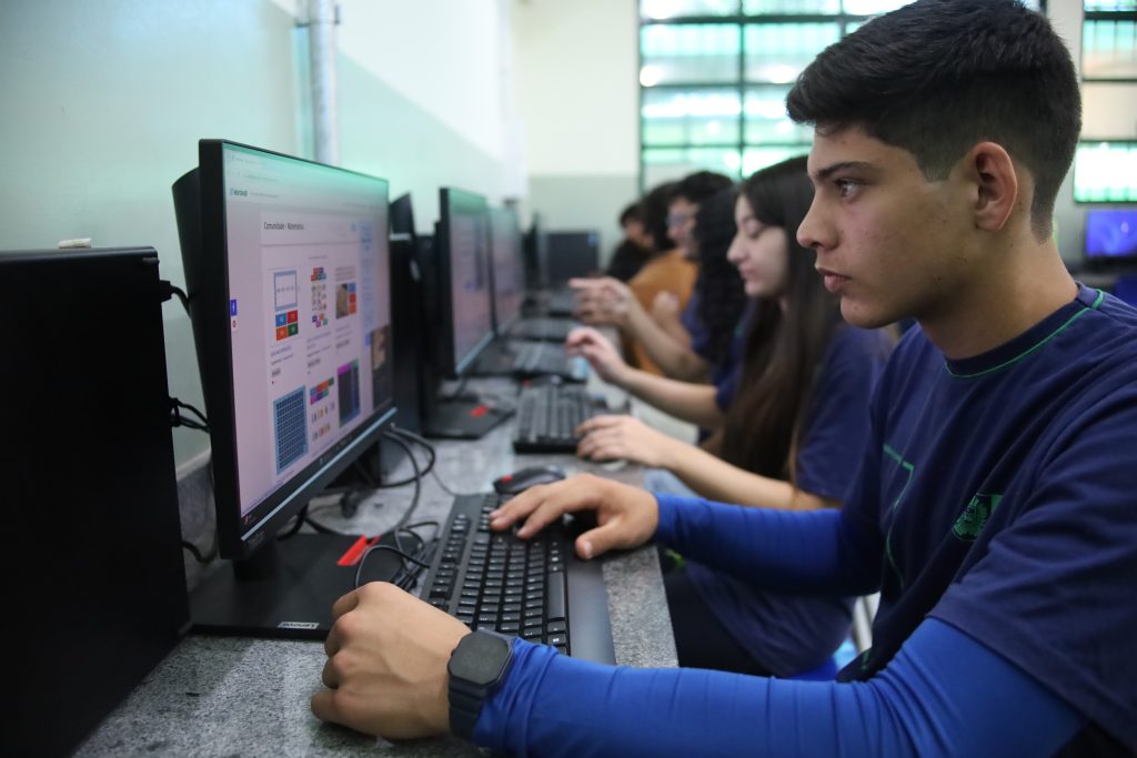 >Educação é uma das áreas em que contrato de gestão possibilitou amplo crescimento estrutural e, consequentemente, no ensino