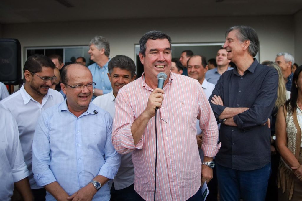 Governo de MS entrega obras de pavimentação e apoia a 3ª edição da Feira AgroAngélica