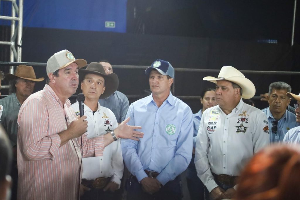 Governo de MS entrega obras de pavimentação e apoia a 3ª edição da Feira AgroAngélica