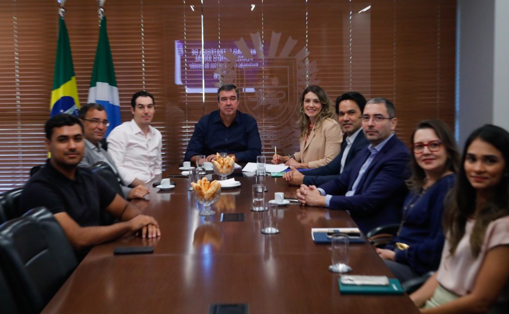>Primeira reunião do Contrato de Gestão foi realizada na sala de reunião do governador