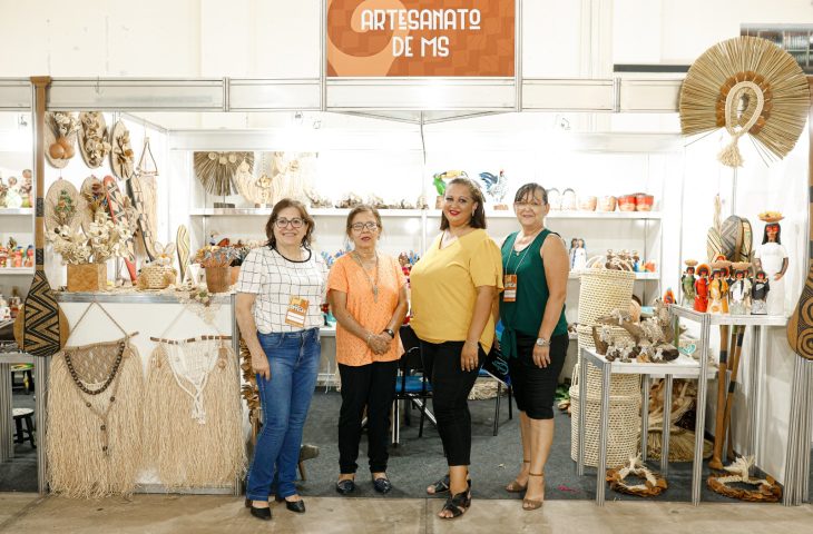 Feira Mãos que Criam durante a Semana do Artesão amplia a participação de artesãos do interior do Estado