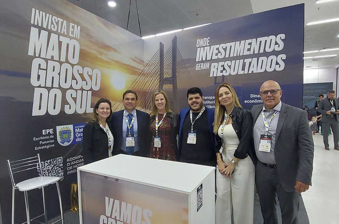 >Equipe EPE. Diretora Juliana Pegolo, procurador Carlo Fabrízio, secretária Eliane Detoni, coordenador Lucas Giuseppin e diretores Gabriela Rodrigues e Rédel Furtado Néres.