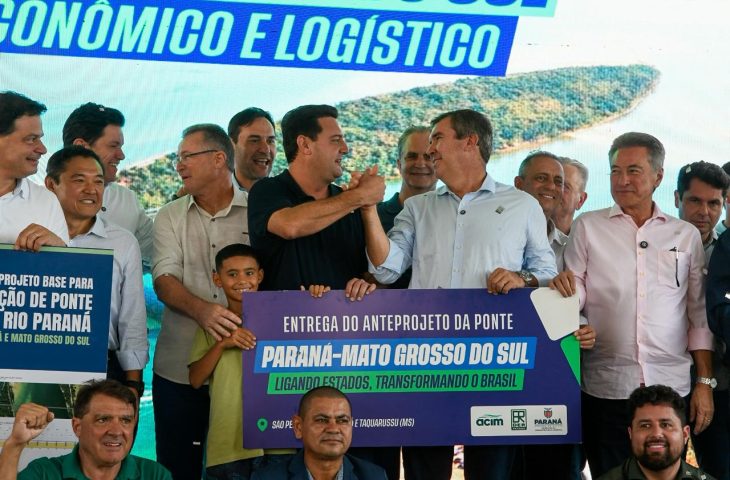 Encontro entre governadores marca entrega de anteprojeto de ponte entre MS e Paraná Encontro entre governadores marca entrega de anteprojeto de ponte entre MS e Paraná