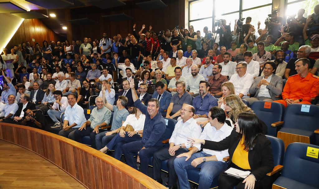 >Projeto prevê melhorias no futebol e plano para alavancar Morenão