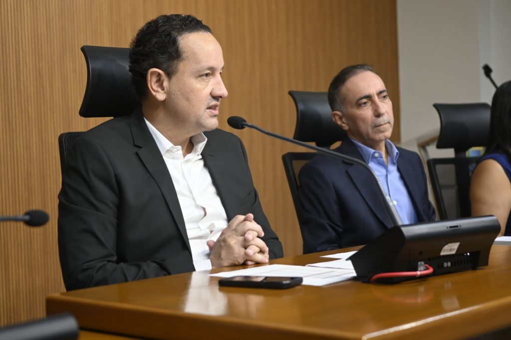 >Secretário Walter Carneiro e Édio Viegas, Superintendente das Emendas Parlamentares