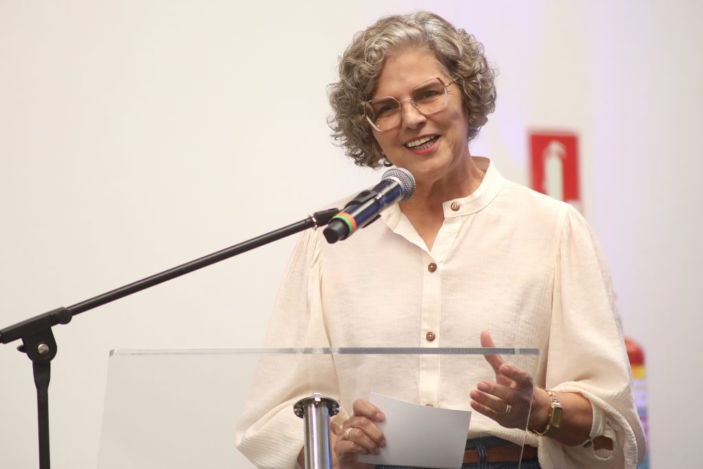  Prefeita Girleide Rovari