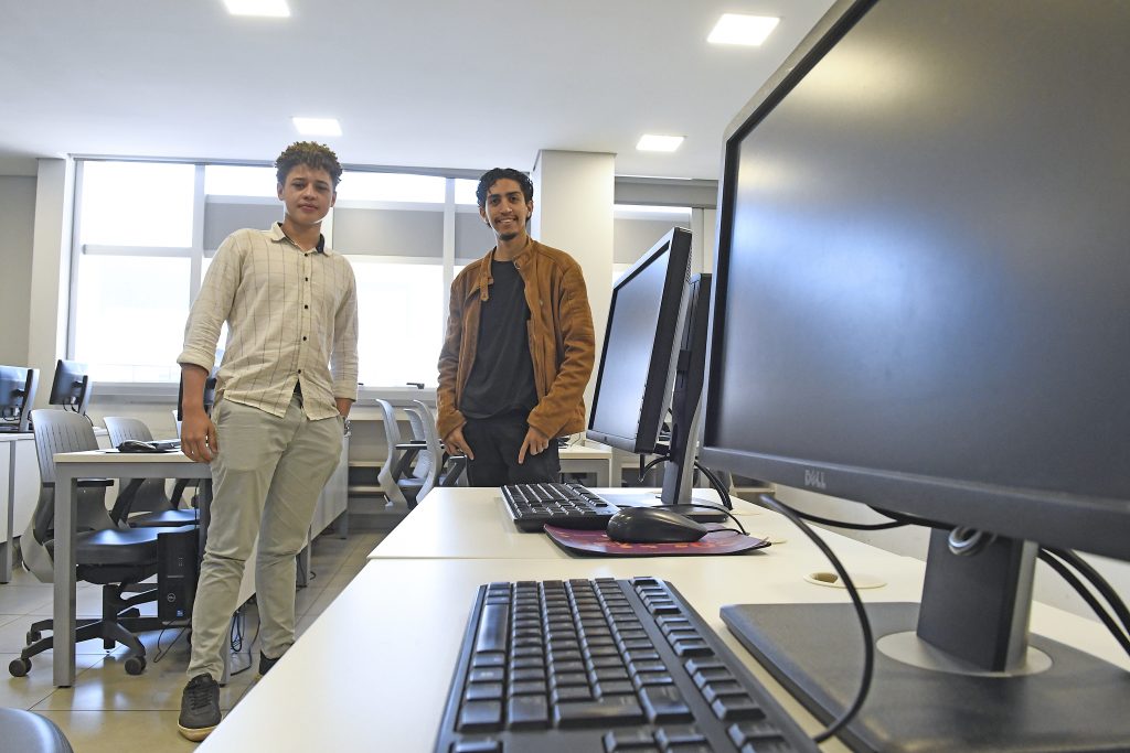 Qualificação, tecnologia e empreendedorismo: Governo de MS prepara jovens para liderar a nova economia digital 