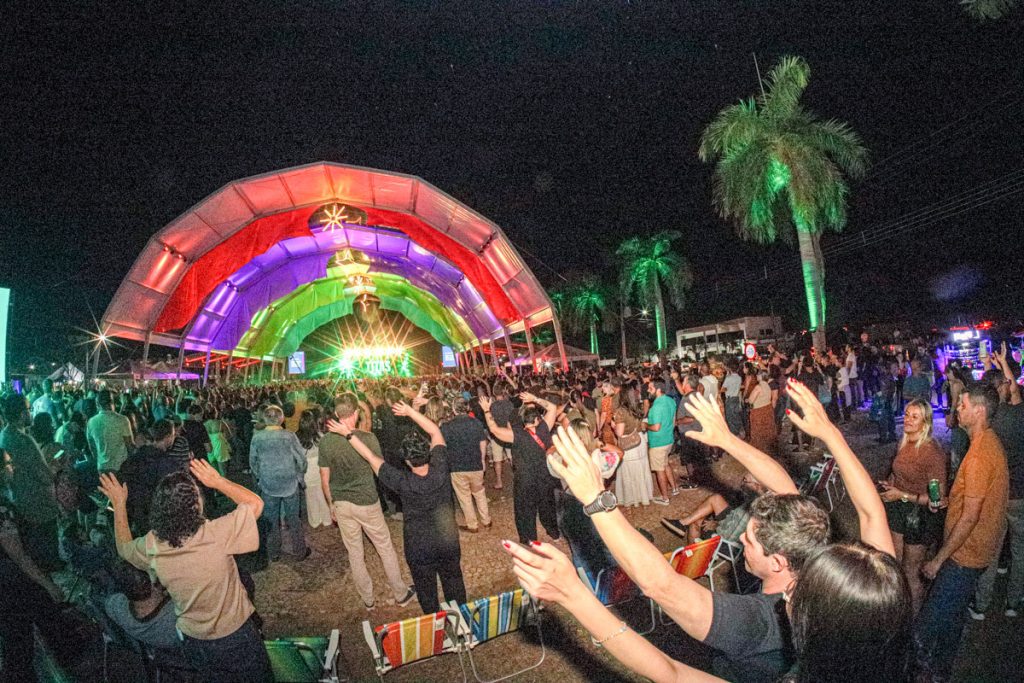 Festival de Inverno de Bonito 2026 anuncia grandes shows nacionais e reforça valorização da cultura sul-mato-grossense Festival de Inverno de Bonito 2026 anuncia grandes shows nacionais e reforça valorização da cultura sul-mato-grossense