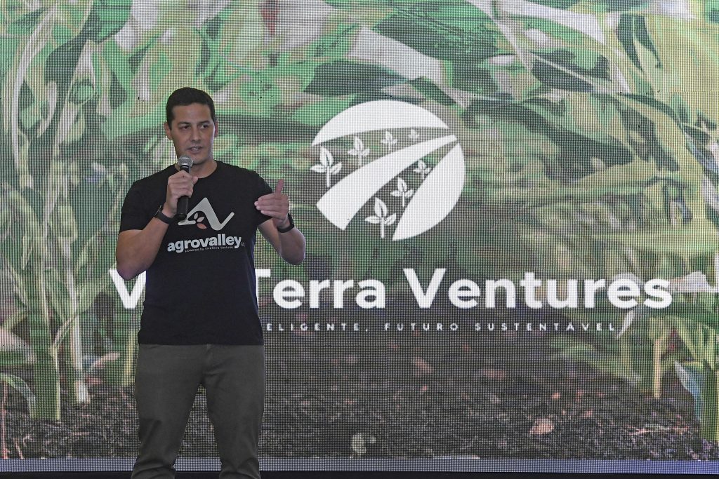 >Rafael destacou que fatores como inteligência artificial, automação e consolidação de mercados devem acelerar mudanças profundas no campo