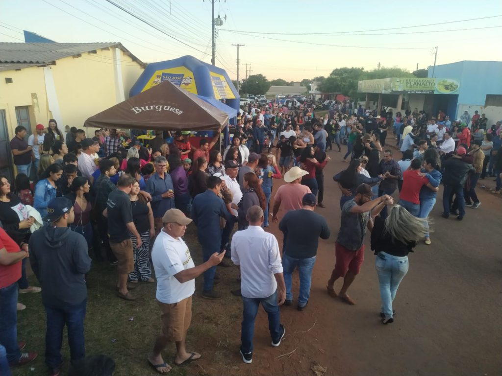 >Uma das atividades realizadas pela Associação de Moradores do Jardim Planalto e Adjacentes, em Ponta Porã. (Foto: Arquivo Pessoal)