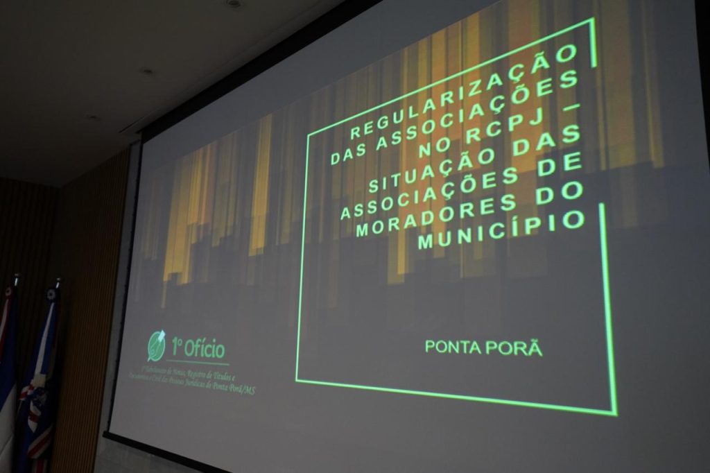 >Formação aborda procedimentos para atualização documental e organização das associações de moradores de cada município por onde passa. (Foto: Matheus Carvalho/SEC)