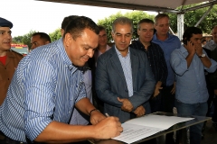 Assinatura de ordem de serviço e visita a obras  em Rio Brilhante - Foto Edemir Rodrigues (34)