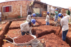 Construção de casas no Bom Retiro - Foto Edemir Rodrigues