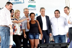Entrega_de_casas_e_visita_nas_obras_de_recapeamento_em_Corumba_Foto_Chico_Ribeiro (19)