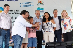 Entrega_de_casas_e_visita_nas_obras_de_recapeamento_em_Corumba_Foto_Chico_Ribeiro (26)